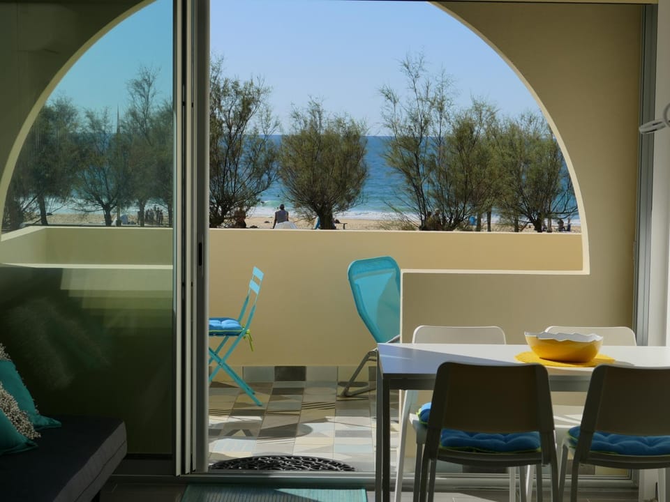 Patio, Day, Balcony/Terrace, Sea view