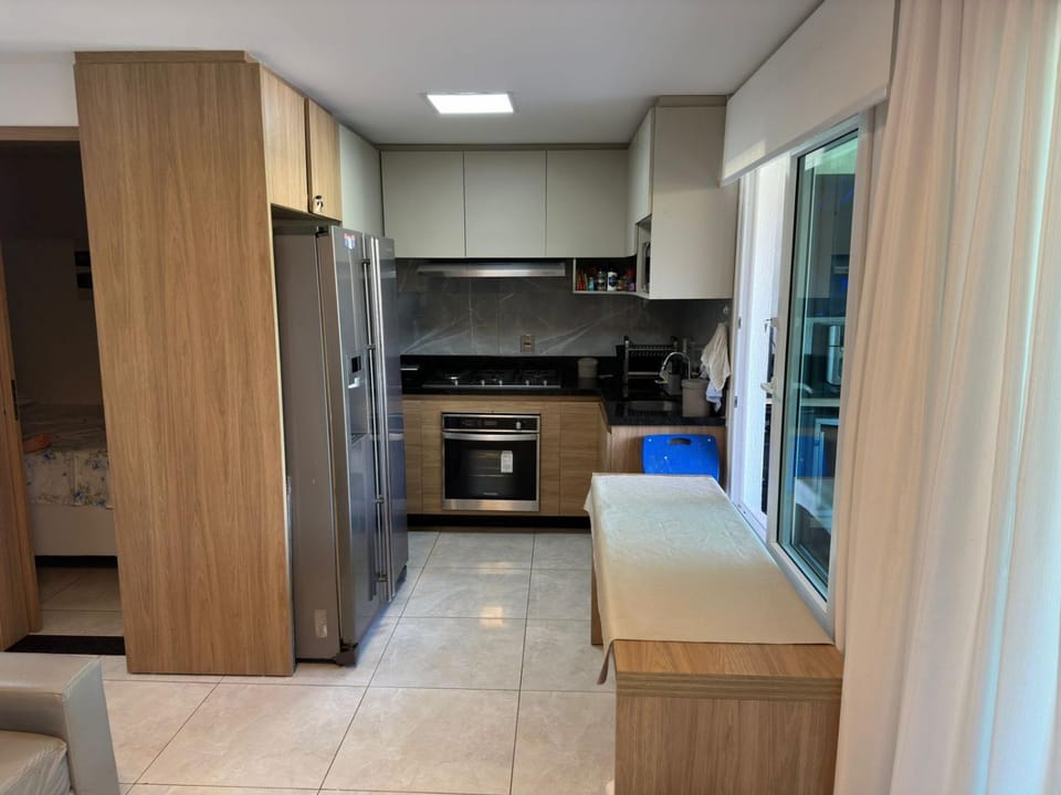 Kitchen or kitchenette, Dining area, minibar, pet friendly, stove