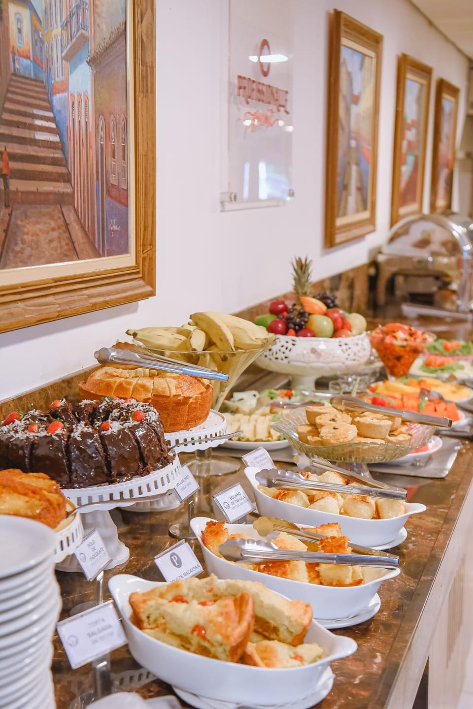 Restaurant/places to eat, Food and drinks, Buffet breakfast