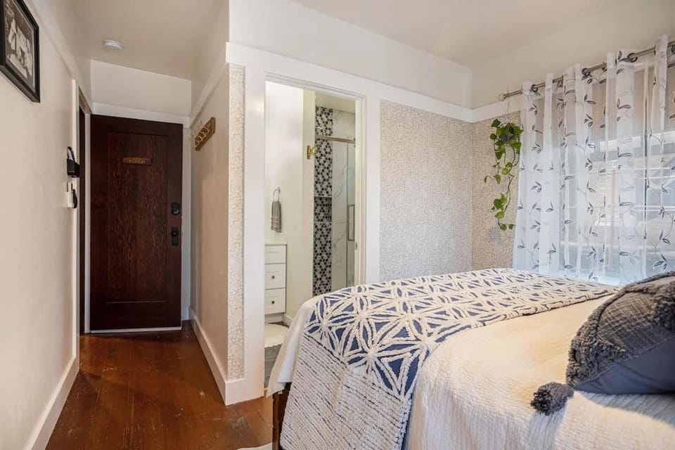 Aspen Room House in Berkeley