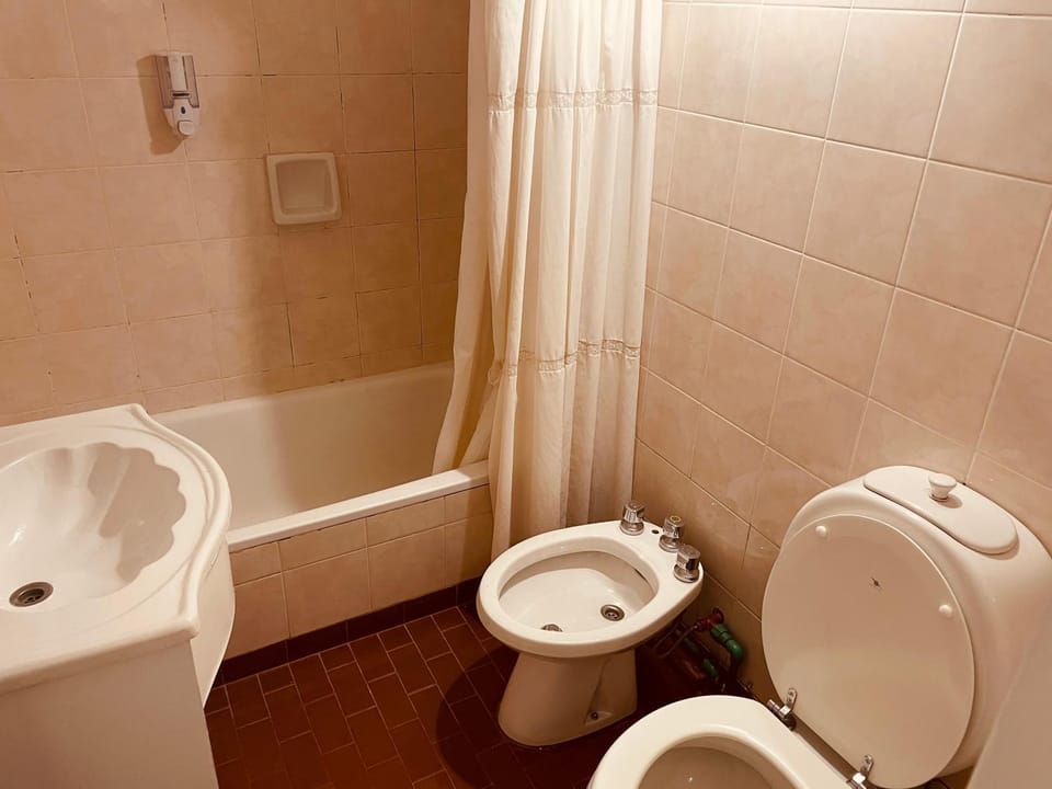 Bathroom, Bath, bidet