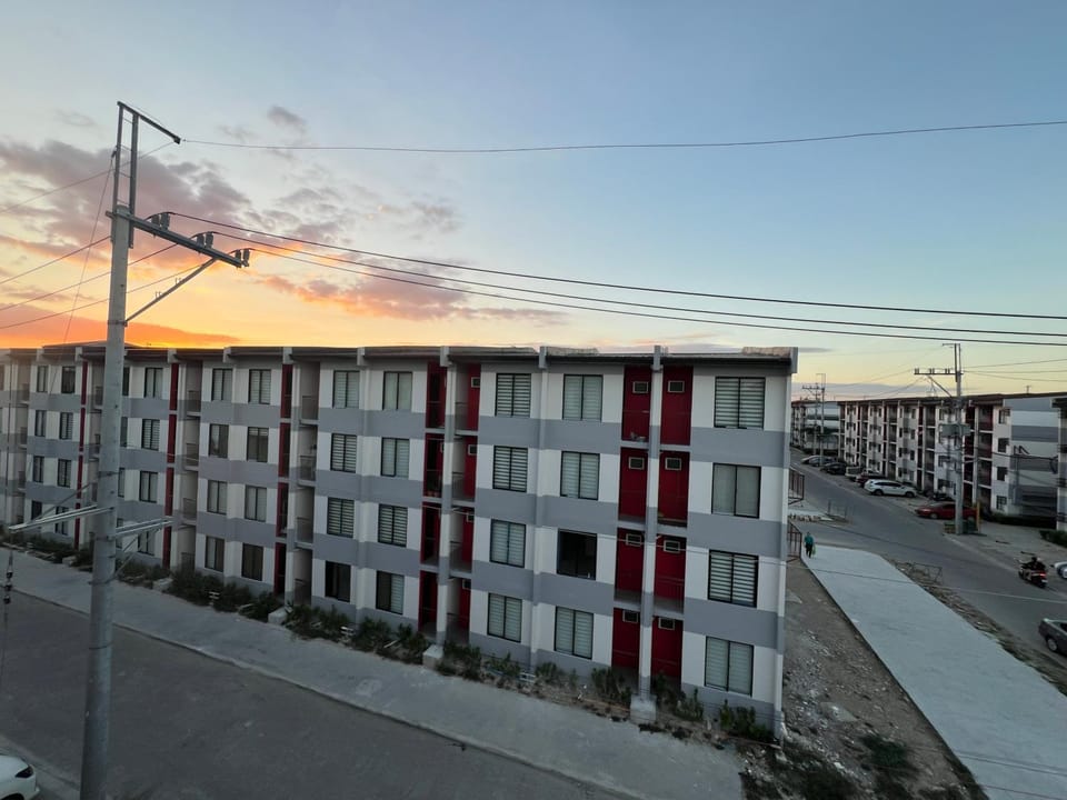 Property building, Street view