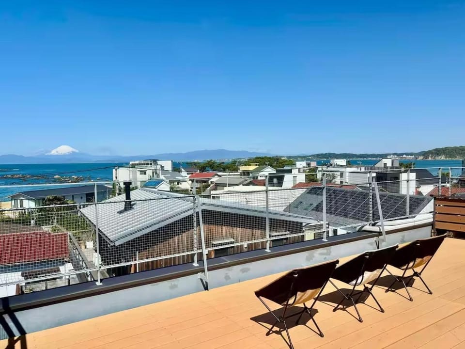 葉山 森戸海岸すぐの富士山と海が一望できるヴィラ bbq Villa in Kanagawa Prefecture