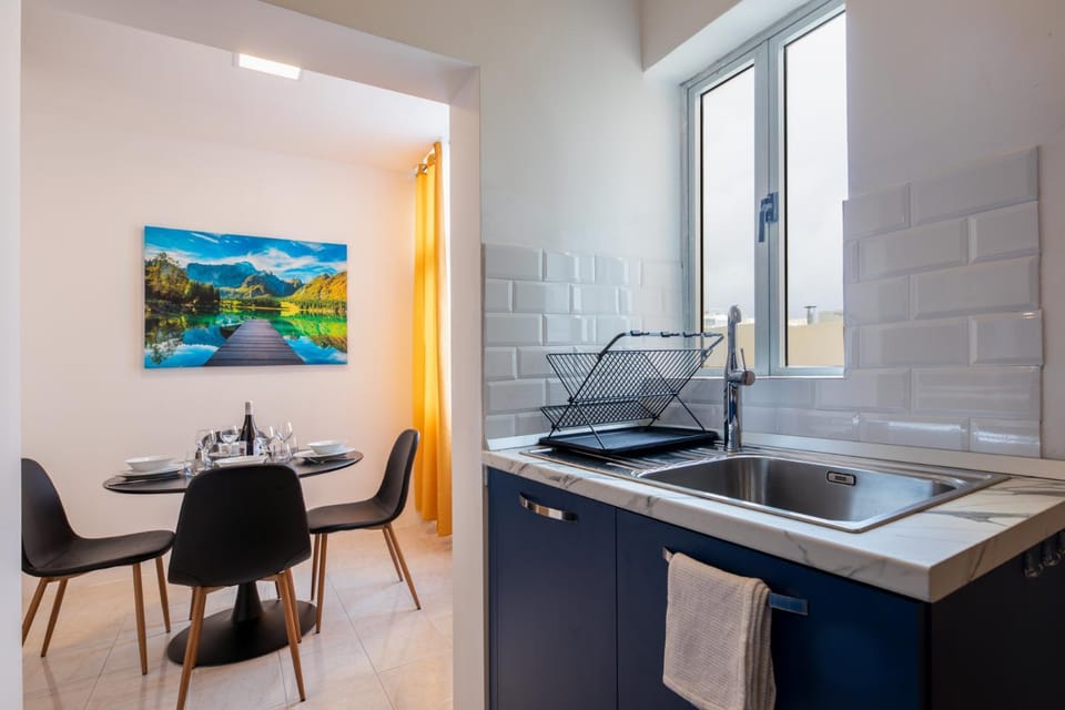 Kitchen or kitchenette, Dining area, Dinner, Dinner, kitchen, kitchen