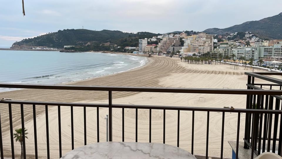 Off site, Balcony/Terrace