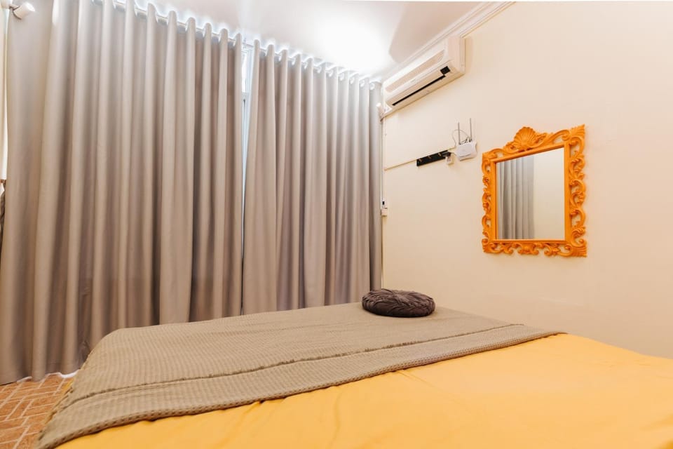 Shower, Bed, Bedroom