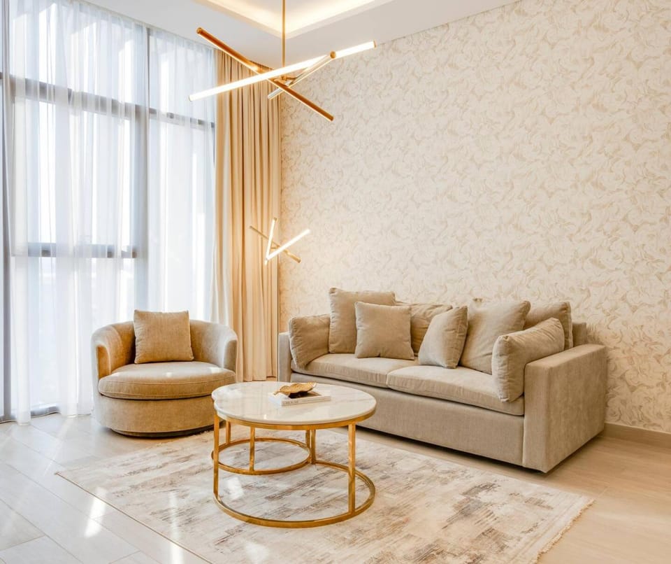 Elegant 2-BR Gem Quick Access Downtown Dubai Apartment in Dubai