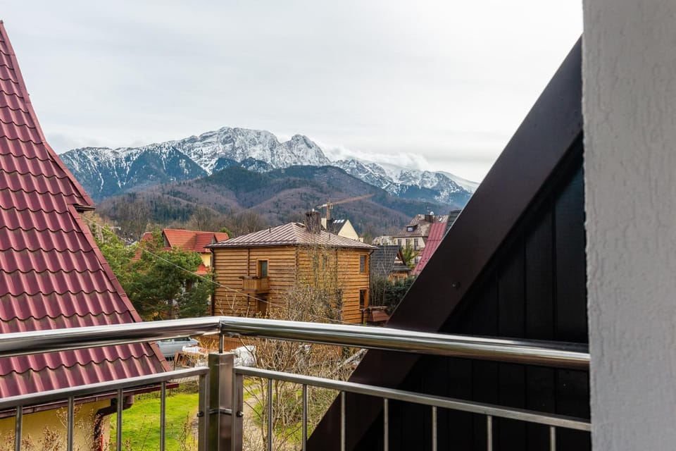 Natural landscape, Balcony/Terrace, Mountain view