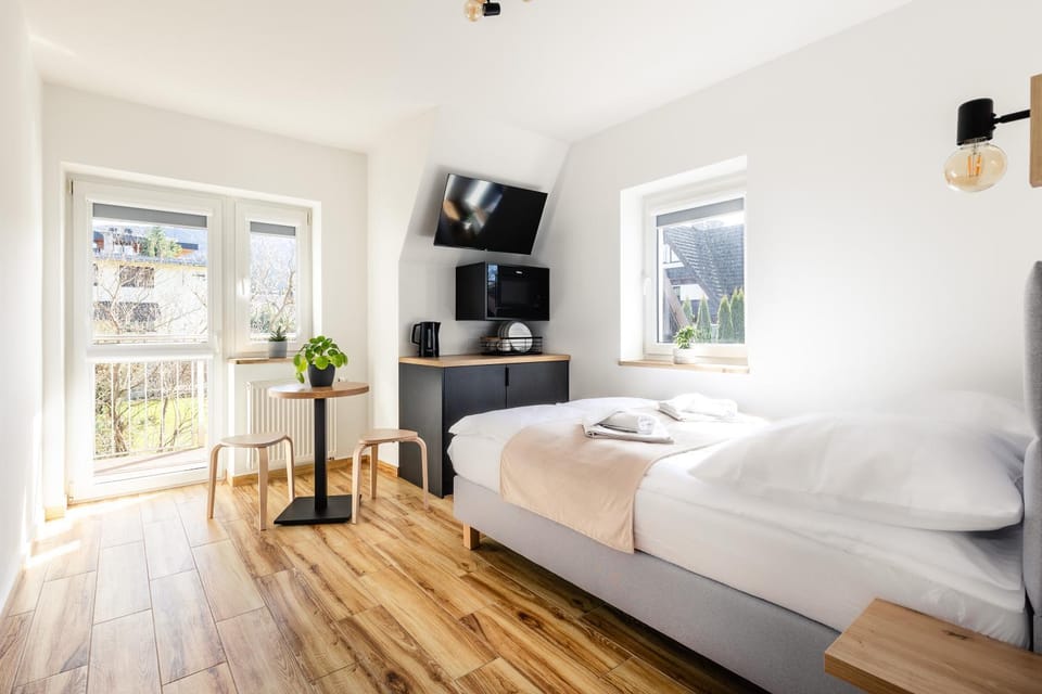 Bed, TV and multimedia, Photo of the whole room, Dining area, Bedroom, minibar