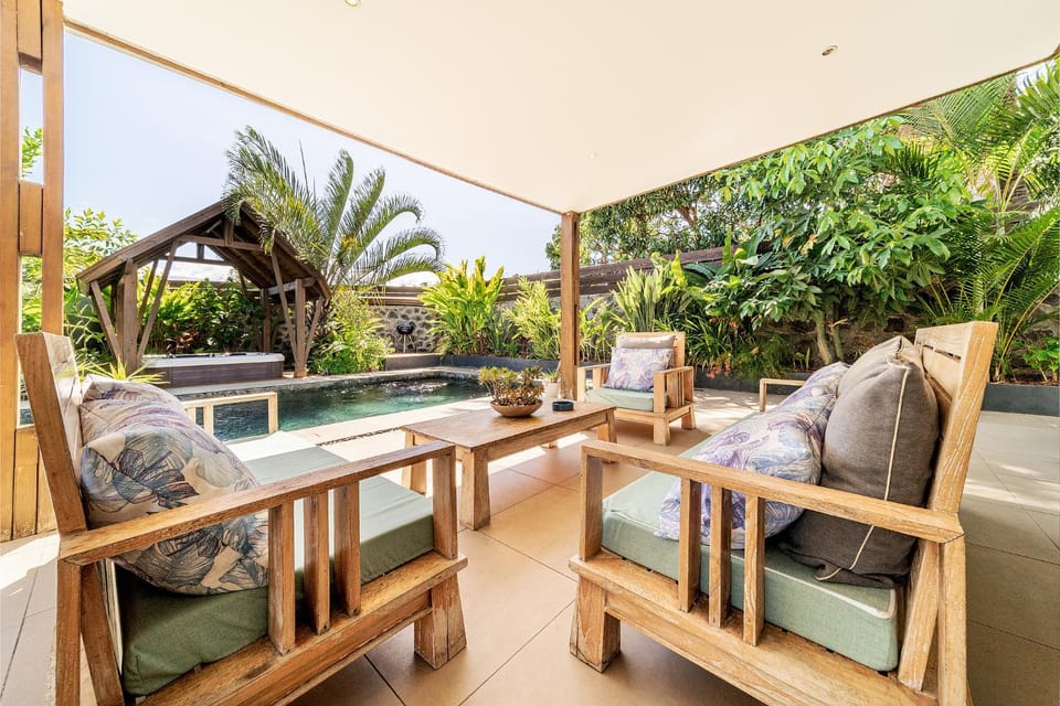 Balcony/Terrace, Pool view