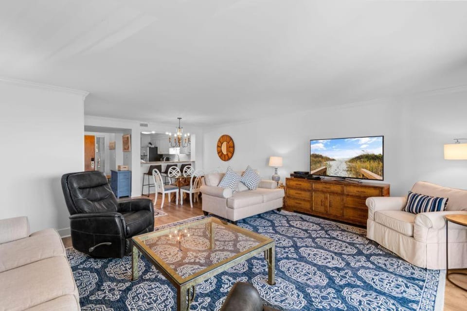 Coastal Charm 3BR Condo with Resort Amenities House in South Carolina