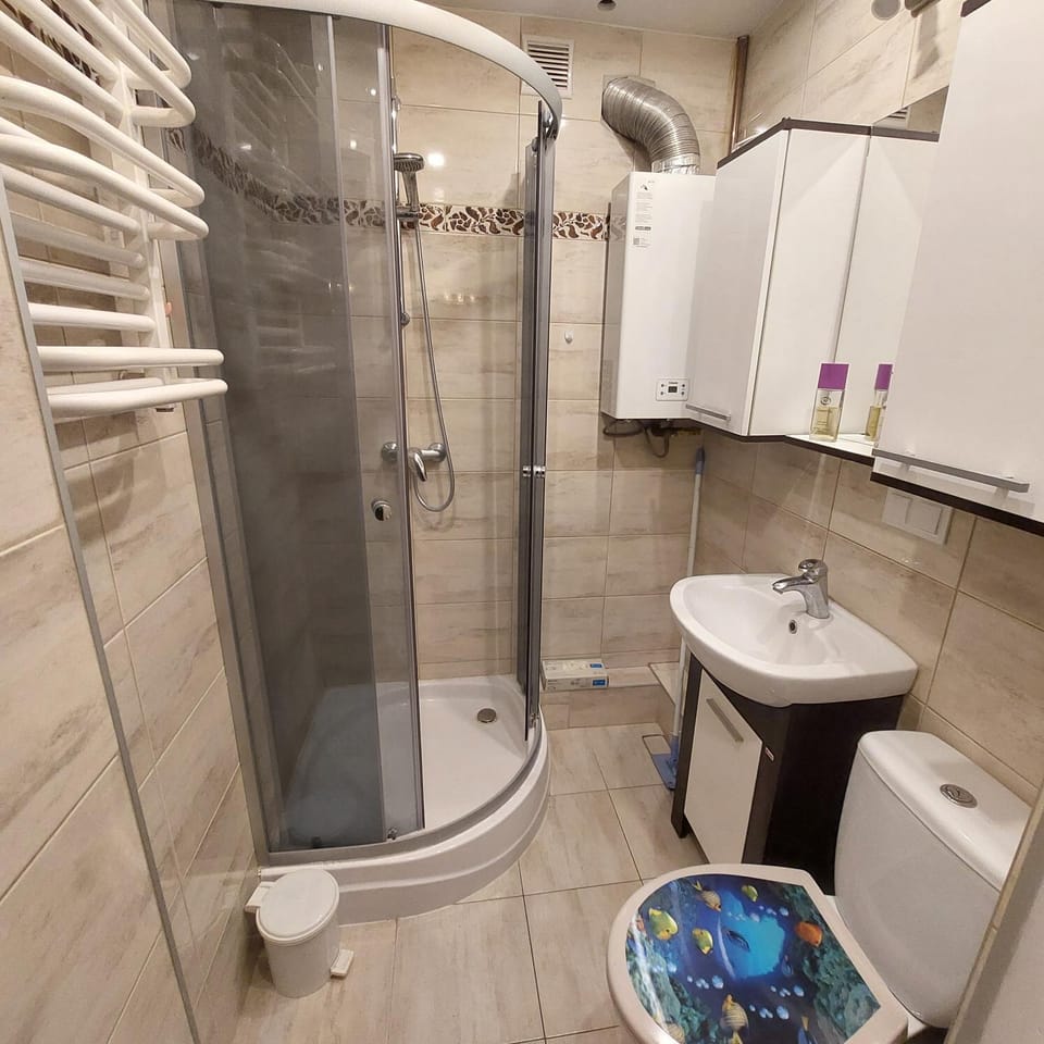 Shower, Bathroom