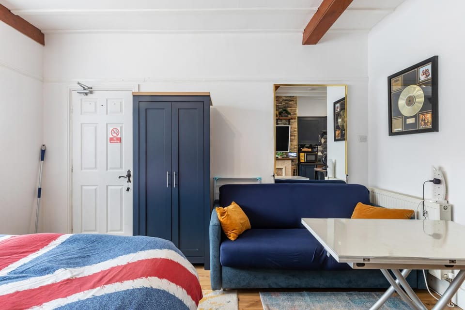 luxury & comfy city break studio Apartment in London