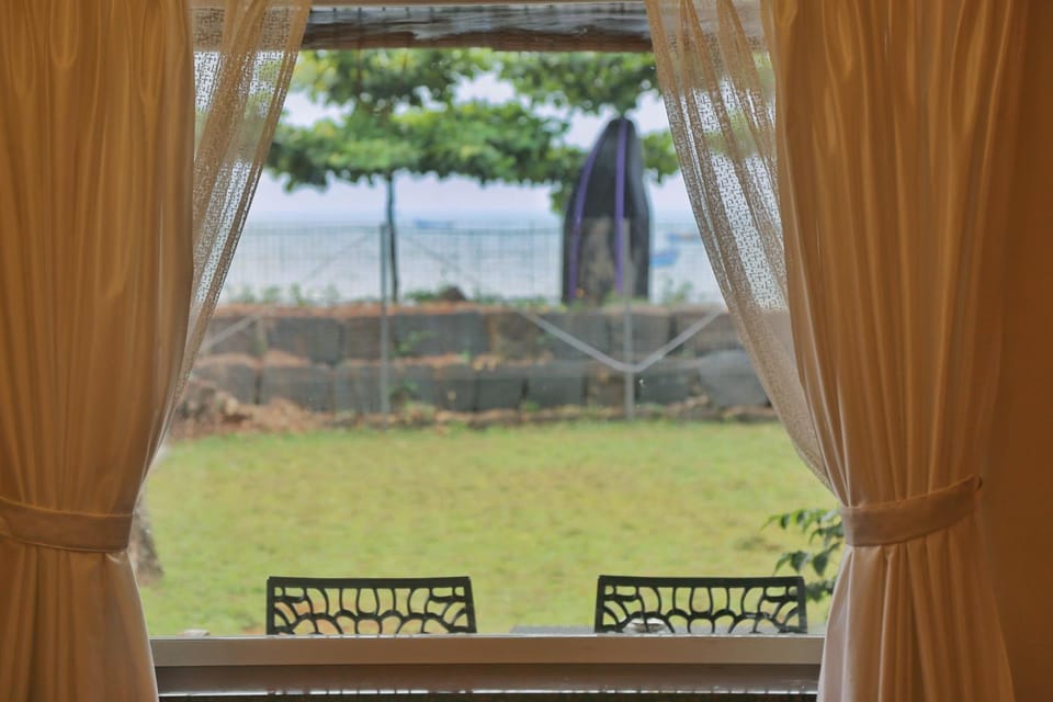 Garden view, Sea view