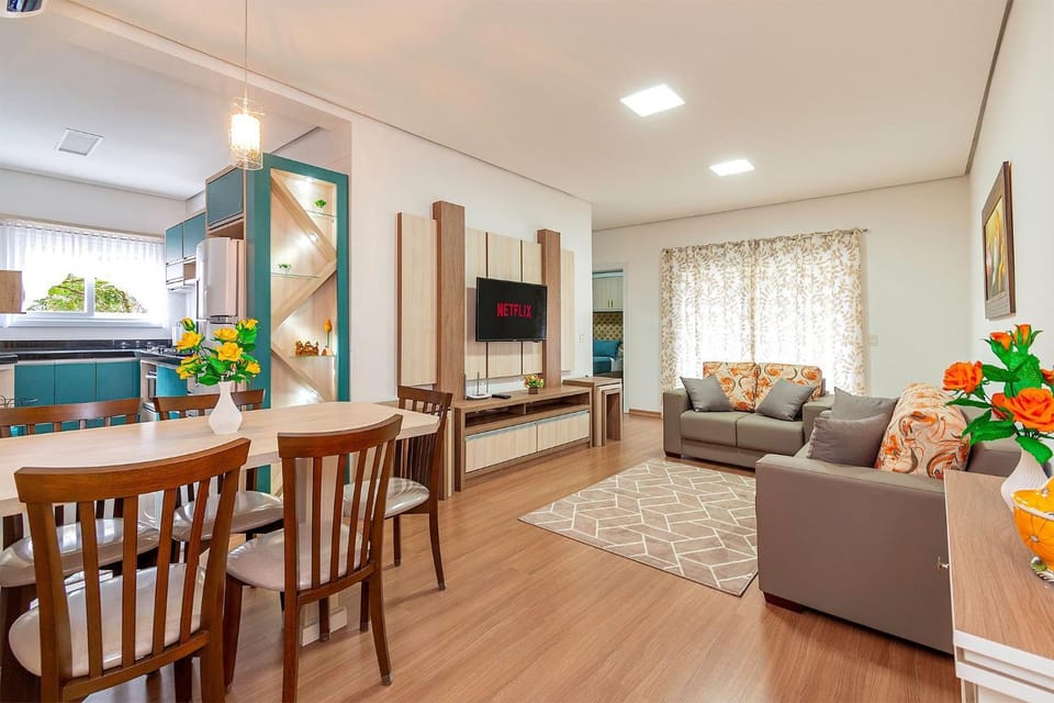 Communal lounge/ TV room, Living room, Dining area