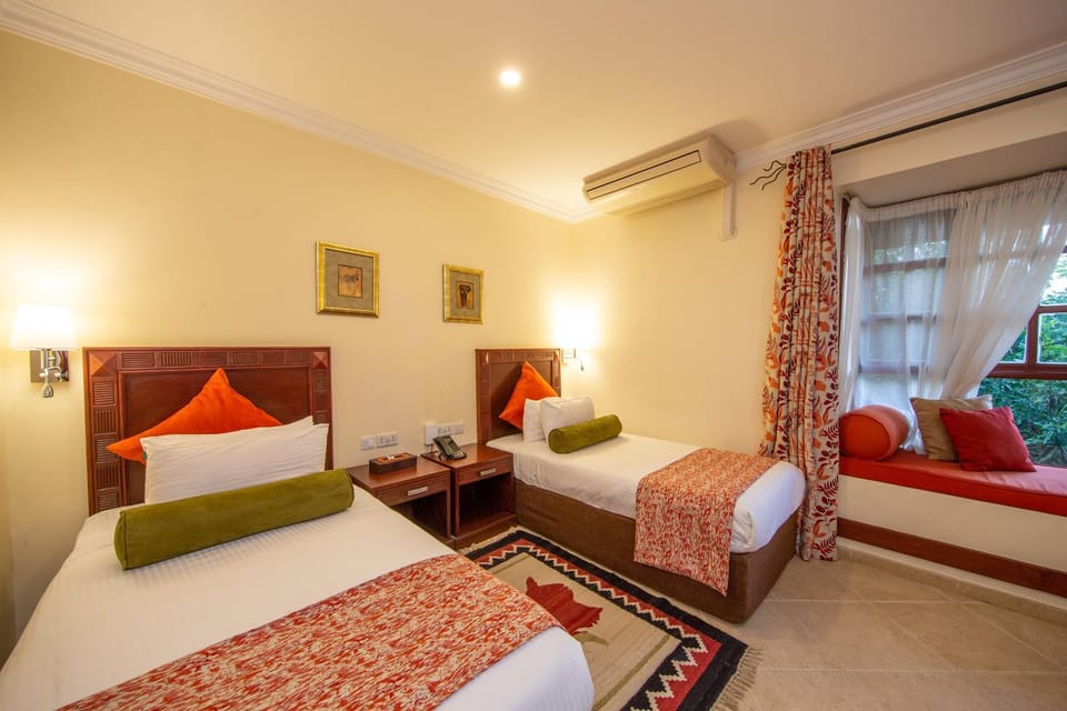 Bed, Photo of the whole room, Bedroom, air conditioner