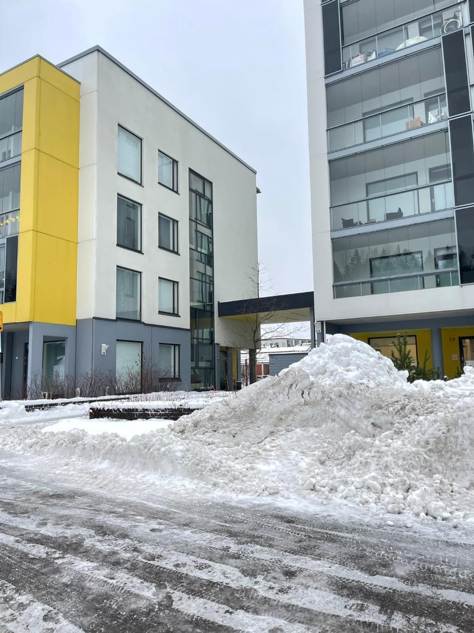 Lovely apartment next to the train station Apartment in Uusimaa