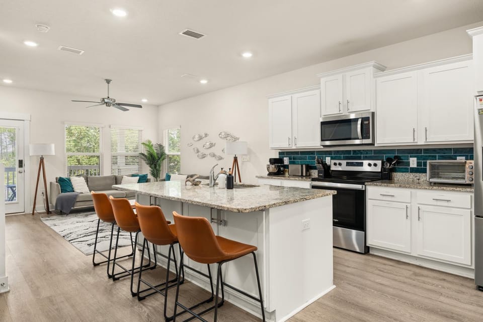 Mins to the Beach/King Beds/Arcade-Snowbird Deals! House in Perdido Key