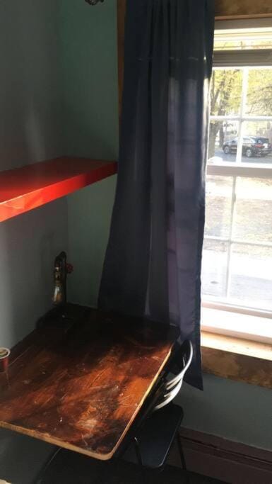 Rock Pad AirBnB Bed and Breakfast in East Haven