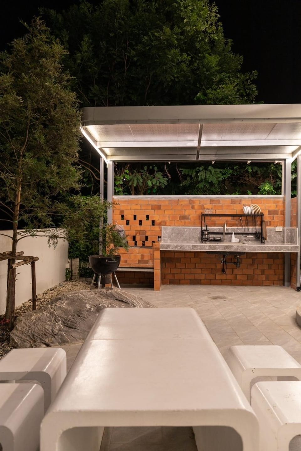 Night, BBQ facilities, Dining area