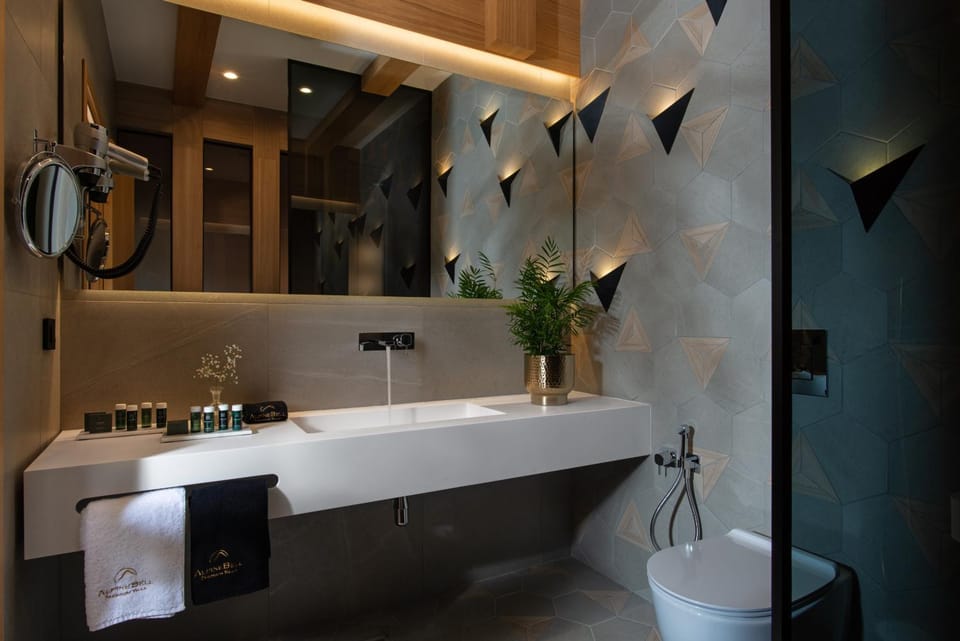 Shower, Bathroom, towels