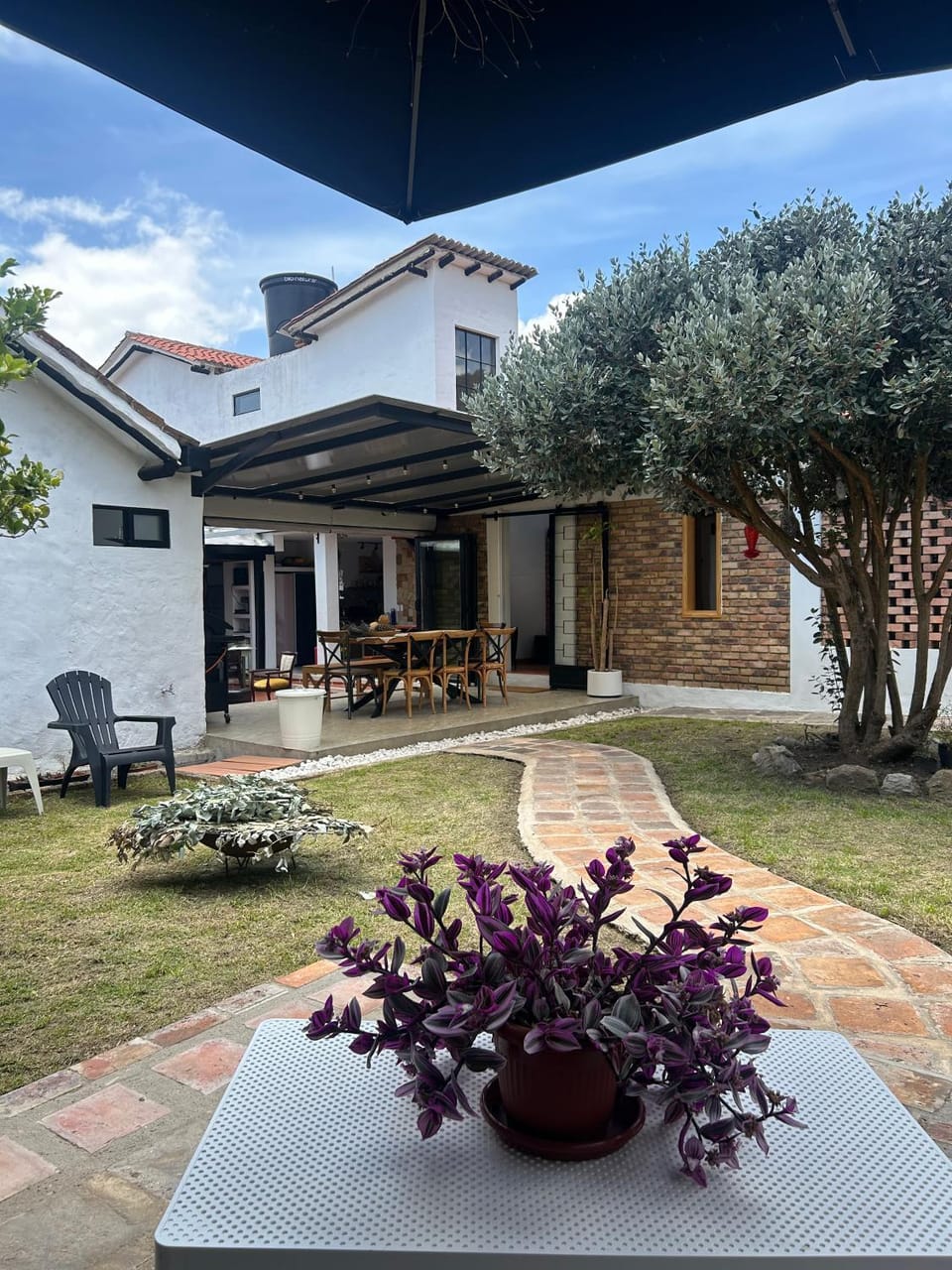 Patio, Dining area