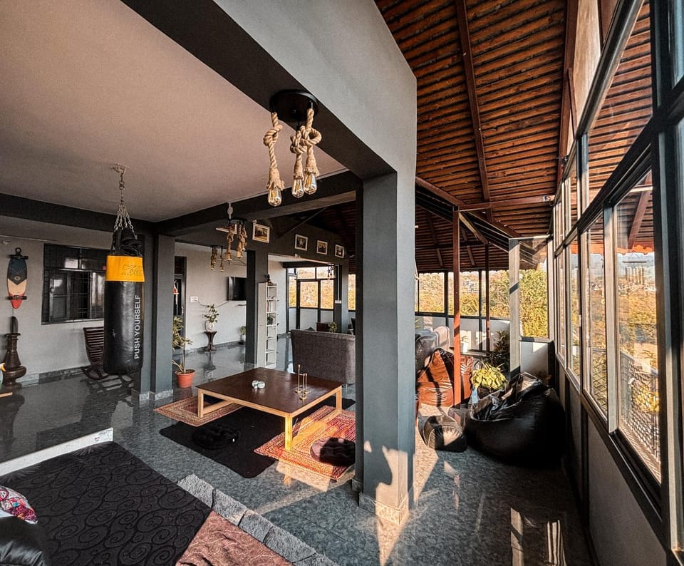 View (from property/room), Living room, Seating area
