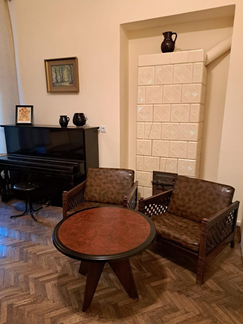 Seating area, Bedroom