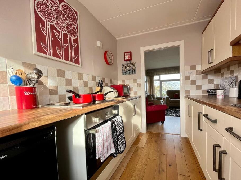 133, Croft Court, Tenby Apartment in Wales