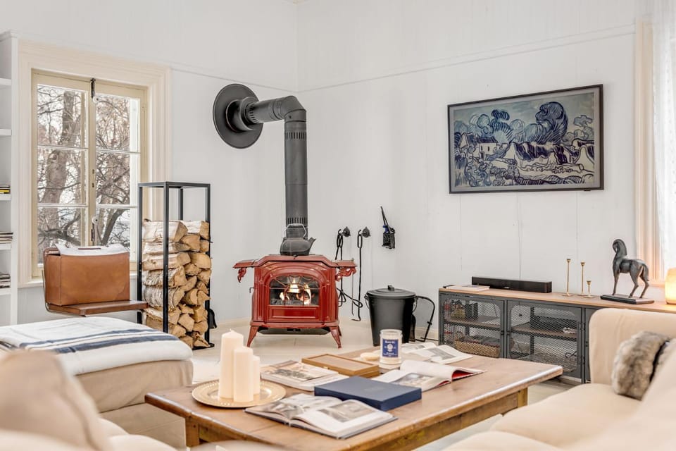 TV and multimedia, Living room, fireplace