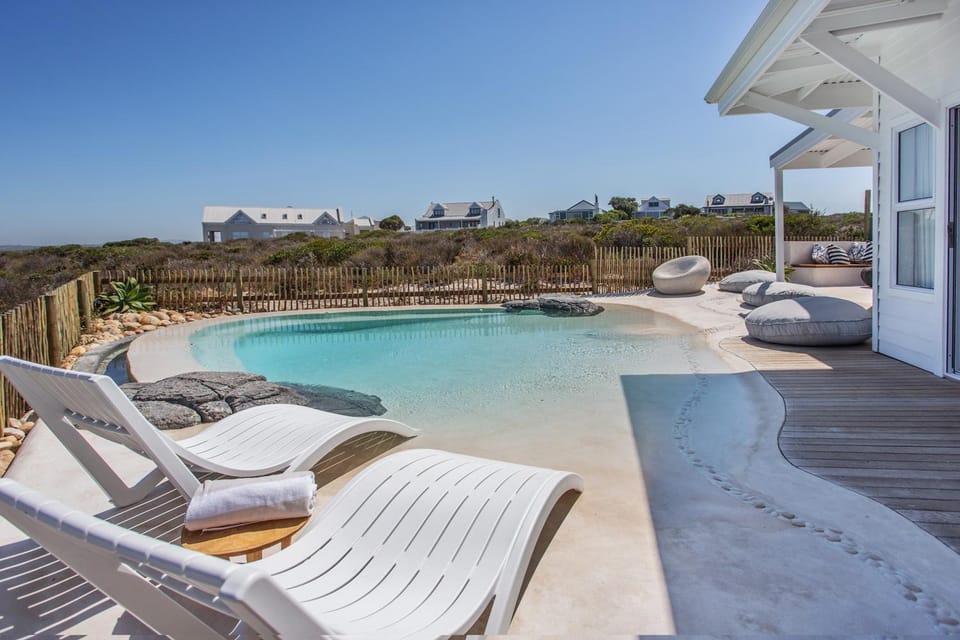 Patio, Natural landscape, View (from property/room), Pool view, Swimming pool, sunbed