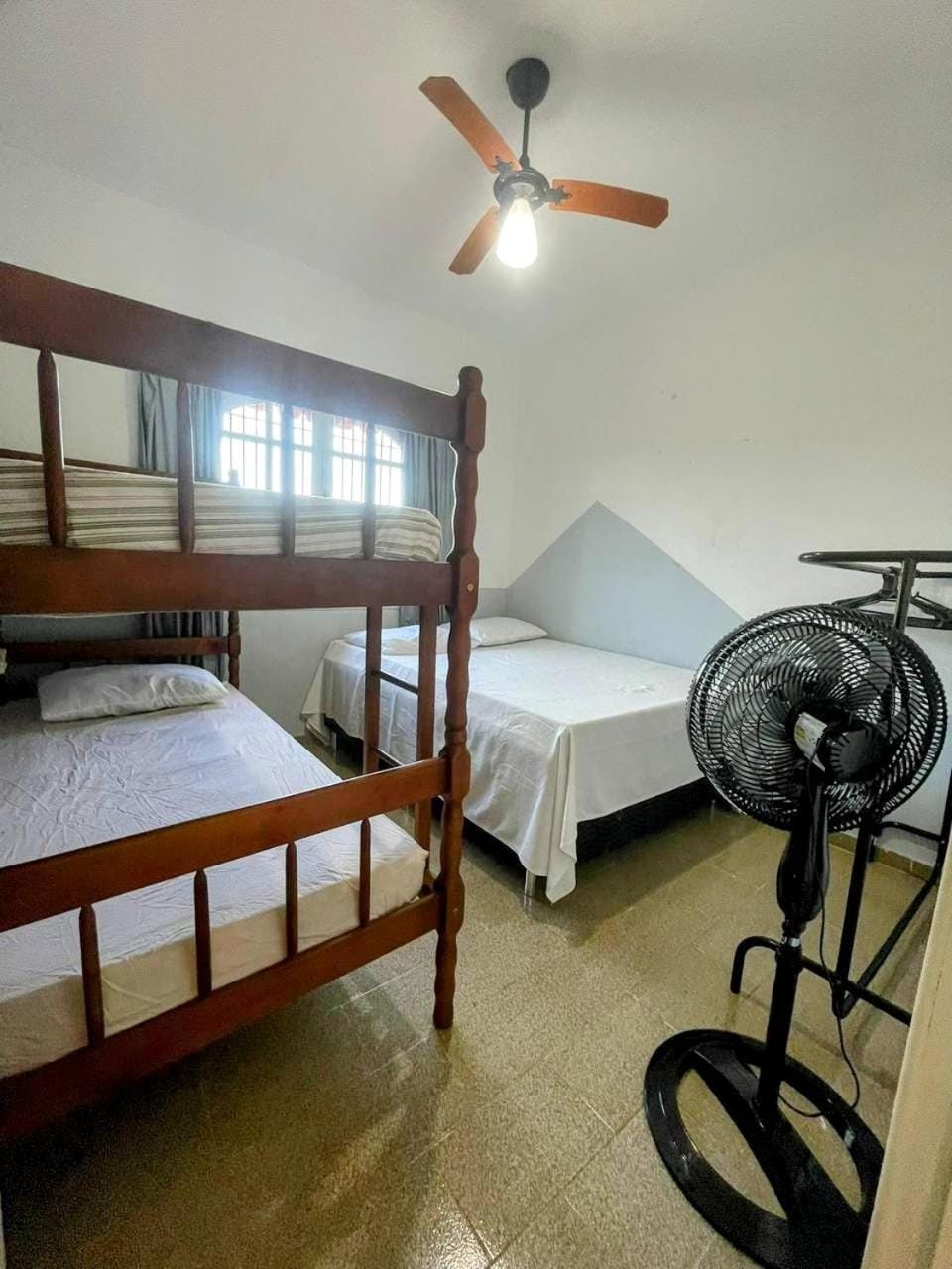 Bed, Photo of the whole room, Bedroom, bunk bed