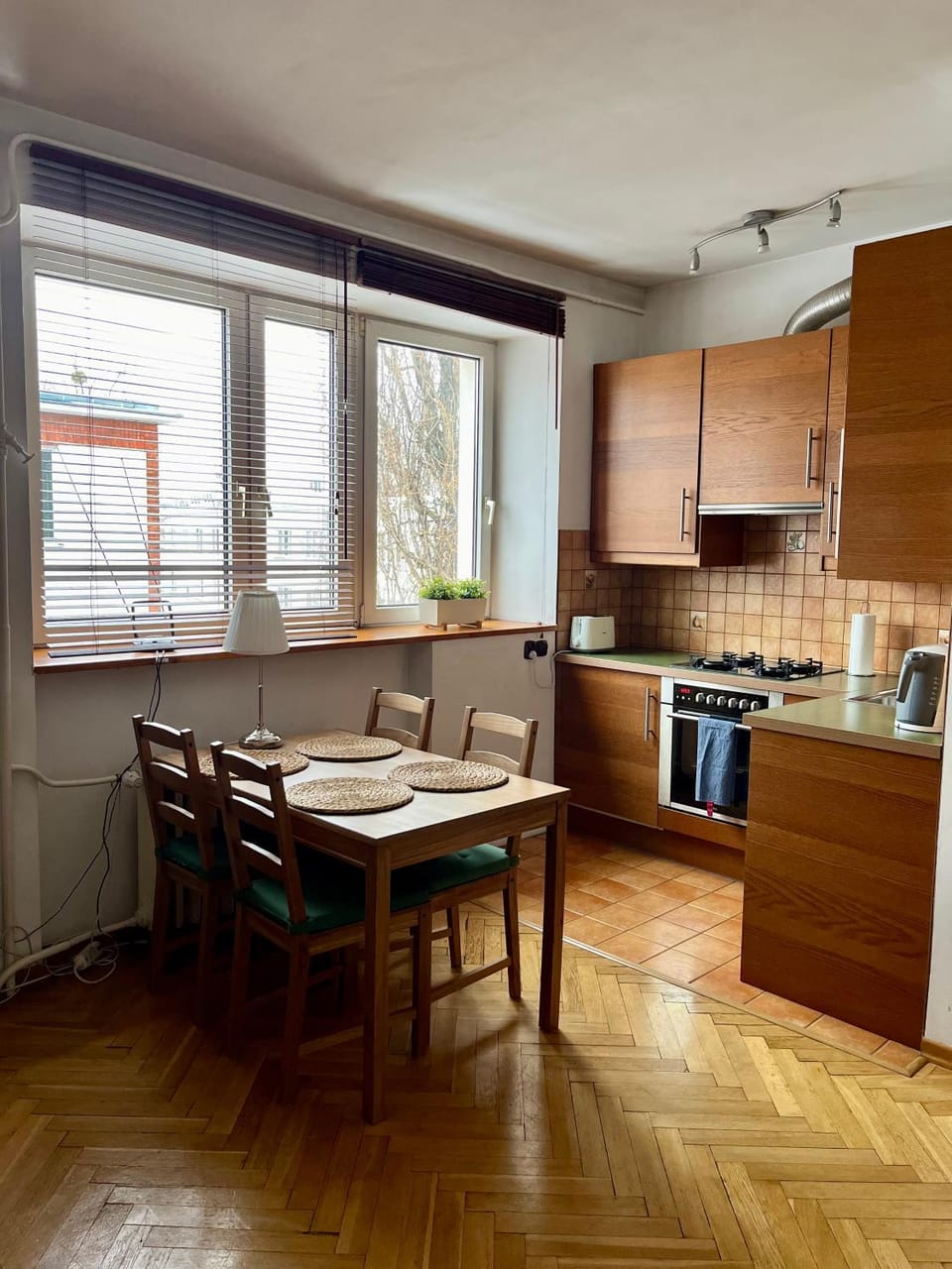 Kitchen or kitchenette, Dining area, pet friendly, stove
