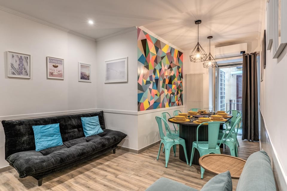 Living room, Seating area, Dining area