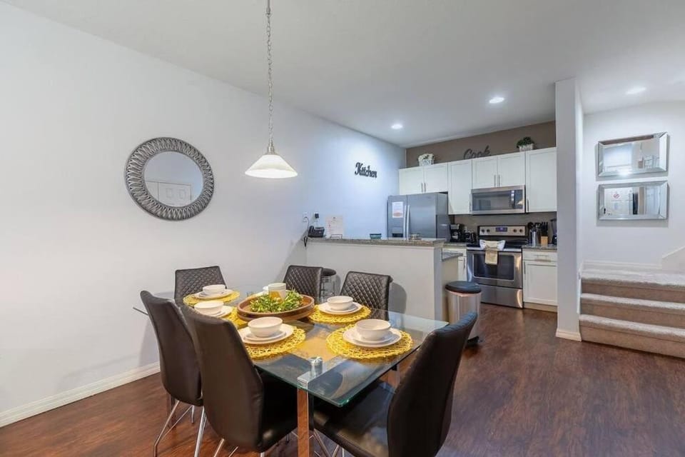 Enjoy a Cozy 3 BR/Clubhouse/Near Disney and more House in Four Corners