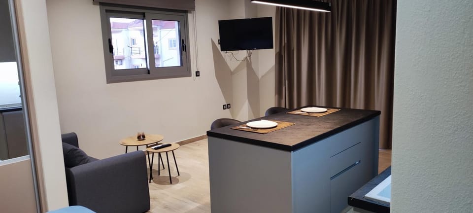 TV and multimedia, Kitchen or kitchenette, hair dresser