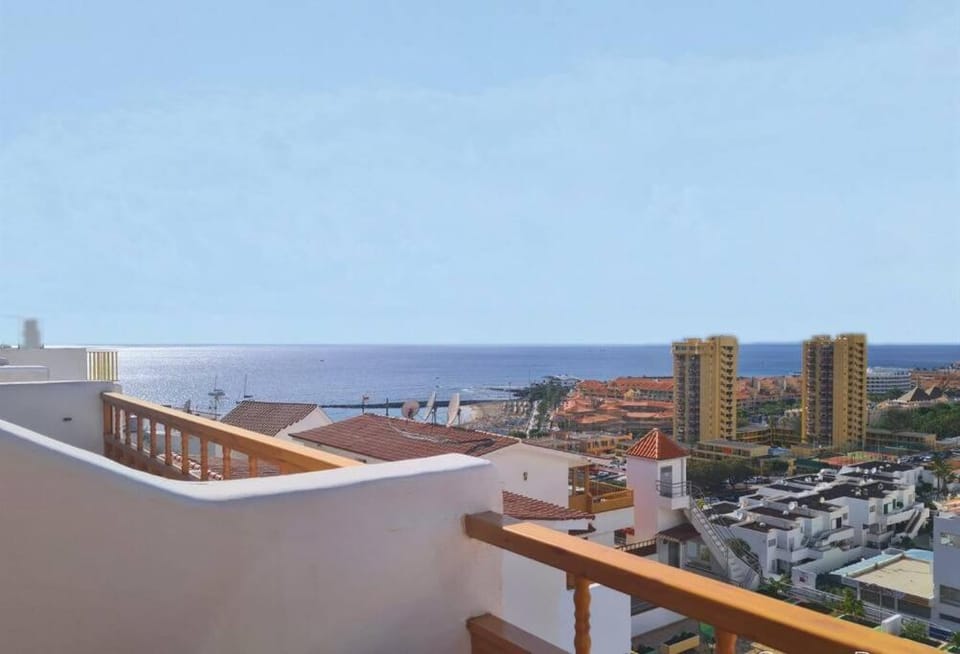 Rooftop Apt Los Cristianos Apartment in Playa de las Americas