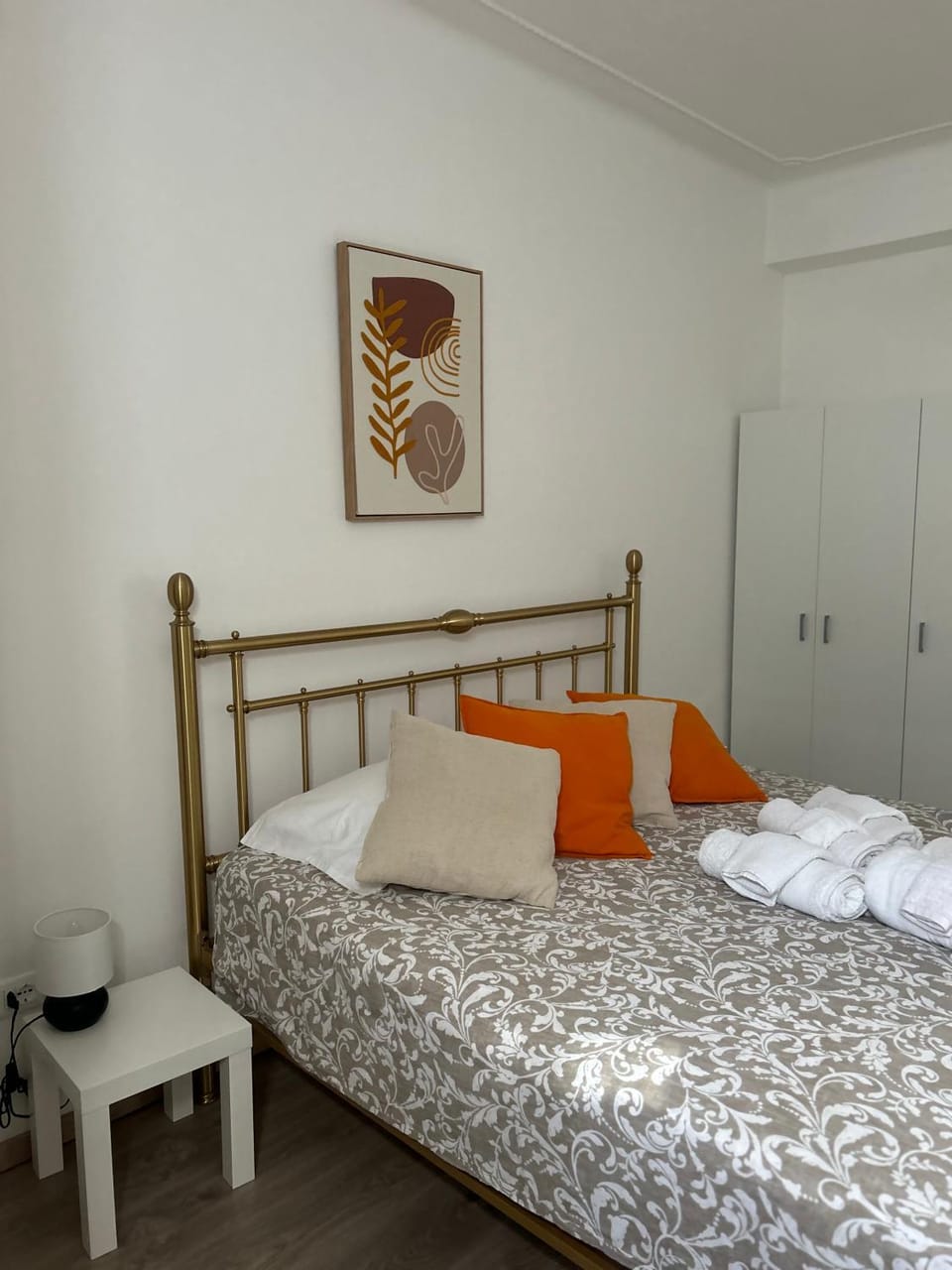 Bed, Photo of the whole room, Bedroom, wardrobe