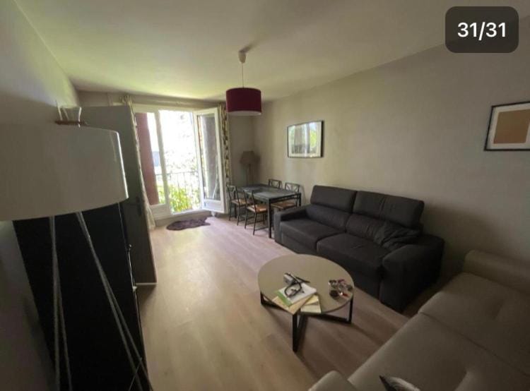 Pavillon de 1 à 4 personnes chez l habitant parfait pour une famille Vacation rental in Île-de-France