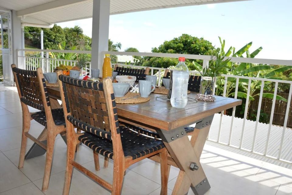 Fare fenua Maison 270m2 12p Villa in Pape'ete