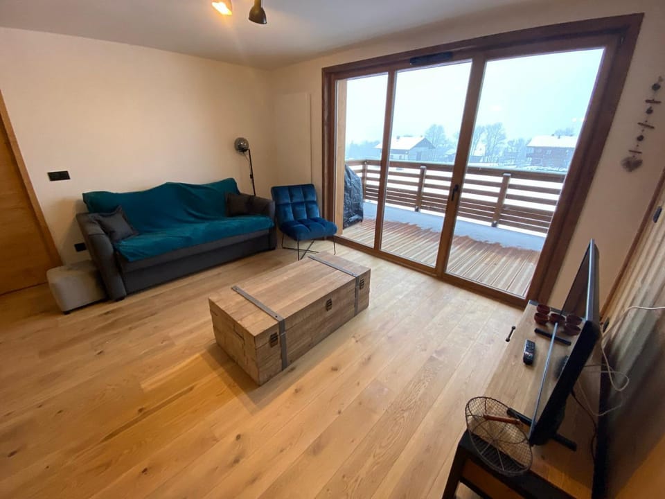 Appartement spacieux avec parking à La Chapelle-d'Abondance - FR-1-692-94 Apartment in Haute-Savoie