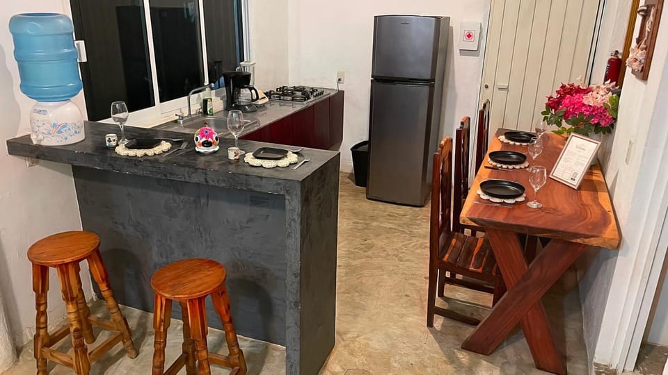 Dining area, kitchen