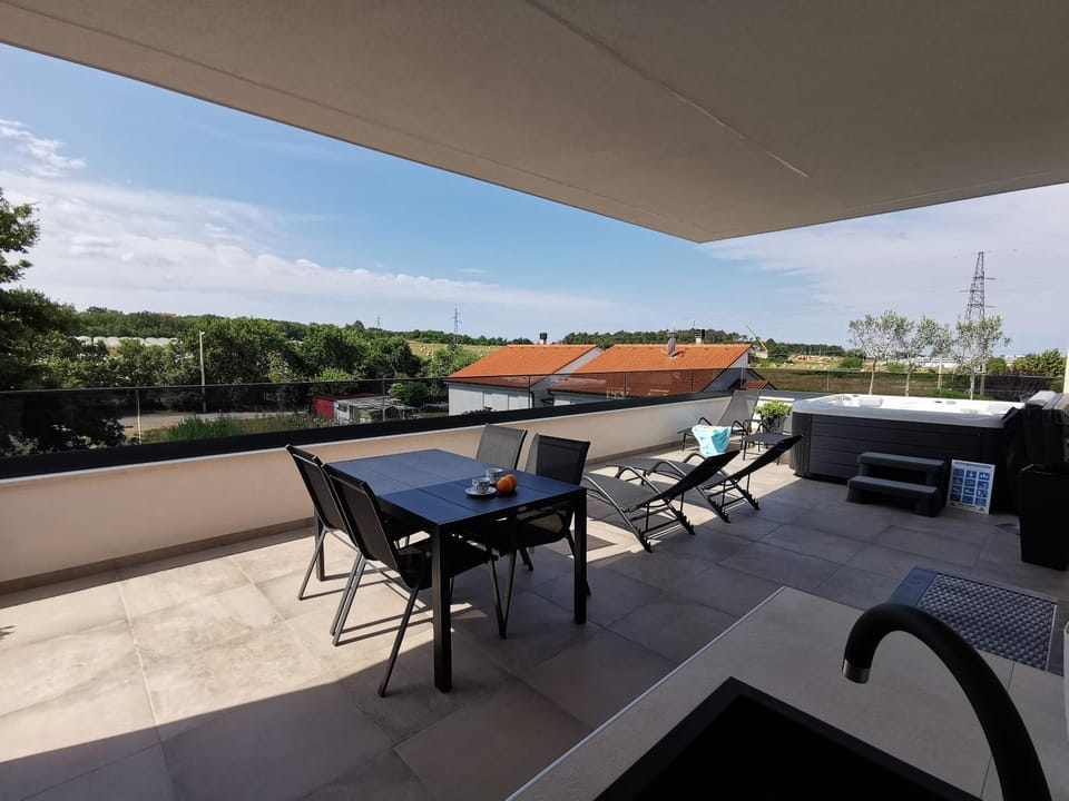 BBQ facilities, Balcony/Terrace