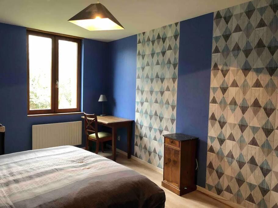 Bed, Photo of the whole room, Bedroom