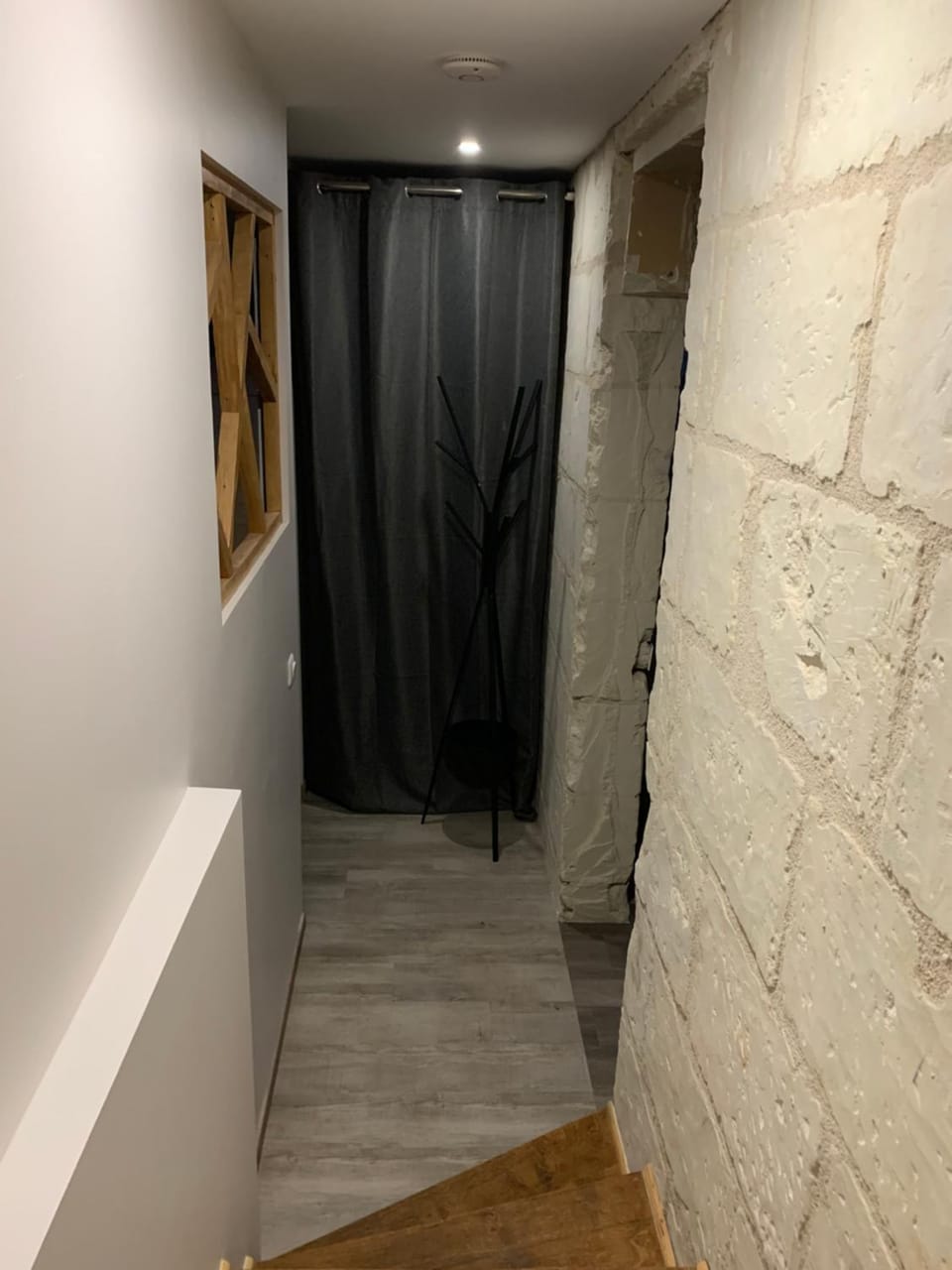 Facade/entrance, storage