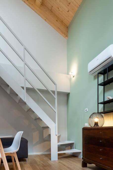 Luxury Loft on Two Levels Apartment in Milan