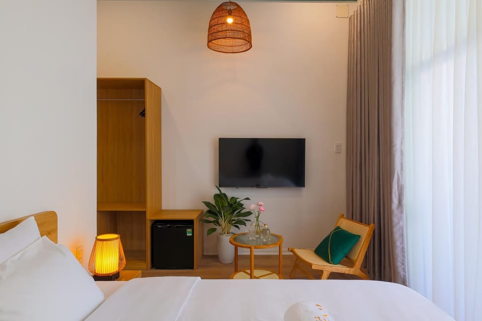 TV and multimedia, Photo of the whole room, Decorative detail, oven, sunbed