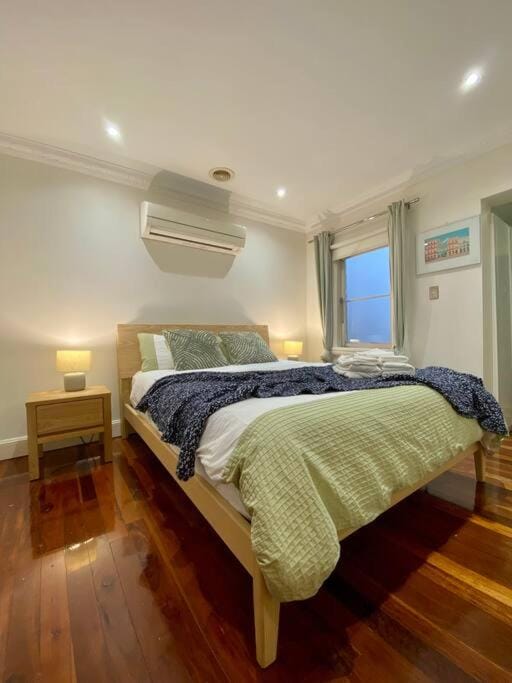 Immaculate 3 Bed City Home - Close to Everything! House in Surry Hills