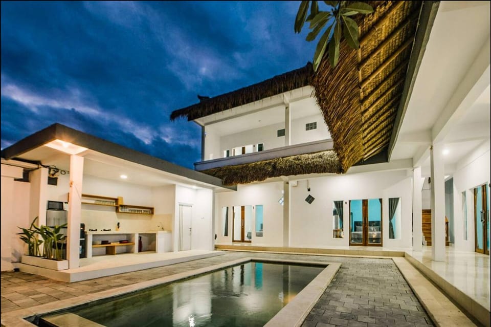 Property building, Pool view, Swimming pool
