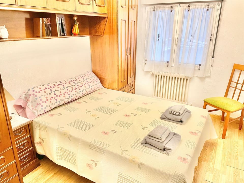 Casa Cándida Parking y WIFI Incluido Apartment in Oviedo